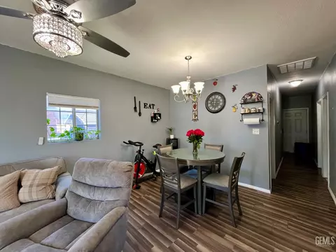 517 Polk St, Taft, CA 93268 photo 5