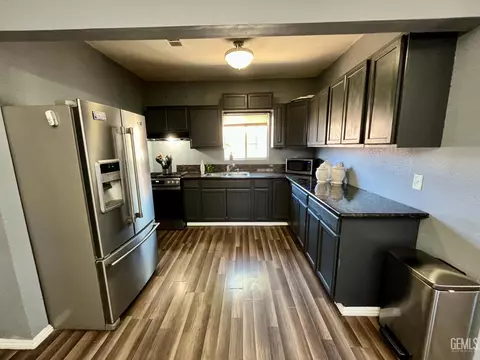 517 Polk St, Taft, CA 93268 photo 7