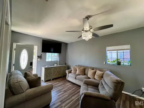 517 Polk St, Taft, CA 93268 photo 4