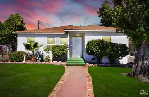 2114 Carrere St, Bakersfield, CA 93305