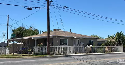 2717 Q St, Bakersfield, CA 93301