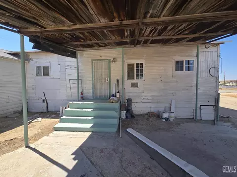 Exterior - 23321 Baker Ave, Fellows, CA 93224 photo 7 of 12