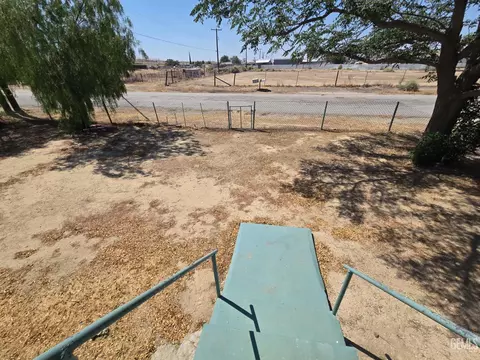 Exterior - 23321 Baker Ave, Fellows, CA 93224 photo 1 of 12