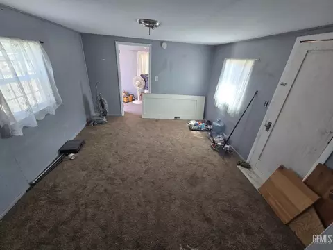 Living - 23321 Baker Ave, Fellows, CA 93224 photo 2 of 2