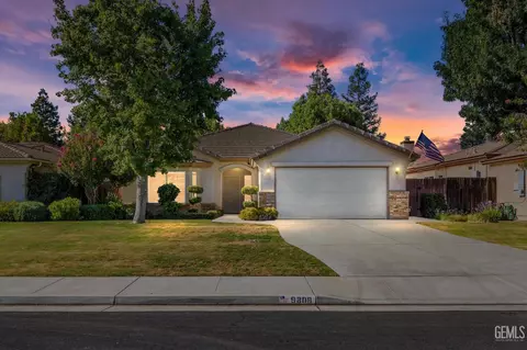9808 Paper Moon Way, Bakersfield, CA 93312