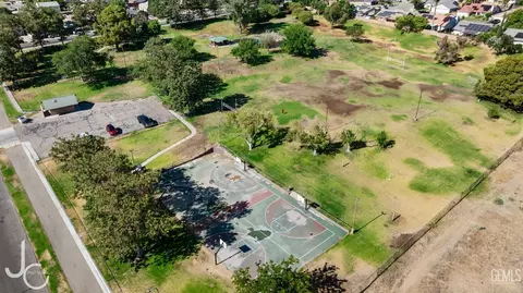 101 Terrace Dr, Taft, CA 93268 photo 41