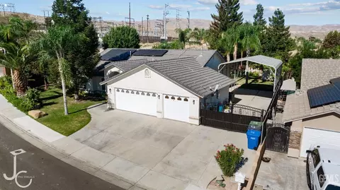 101 Terrace Dr, Taft, CA 93268 photo 3