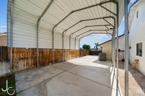 101 Terrace Dr, Taft, CA 93268 photo 29