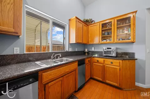 101 Terrace Dr, Taft, CA 93268 photo 15