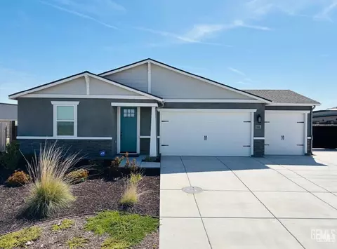 5520 Leonard Alvarado, Bakersfield, CA 93314