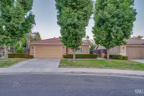 5004 Mill Wheel Dr, Bakersfield, CA 93313