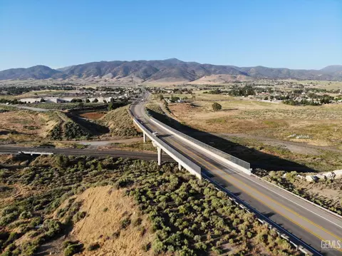 0 Tucker Rd, Tehachapi, CA 93561 photo 13