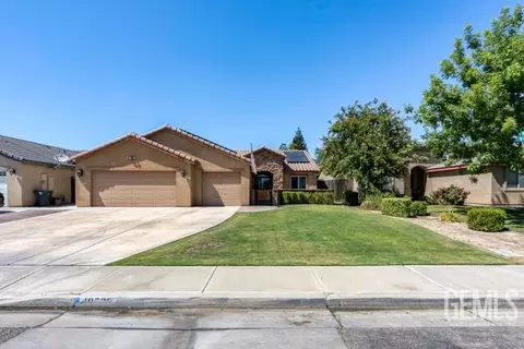 10702 Montemar Dr, Bakersfield, CA 93311