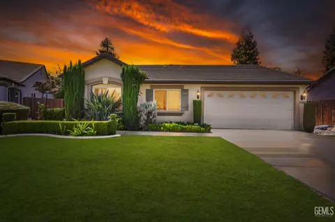 4809 Independence Ct, Bakersfield, CA 93311