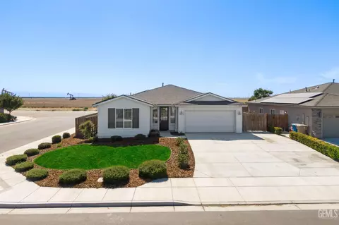 Other - 5817 Eiffel Pl, Bakersfield, CA 93311 photo 1 of 17