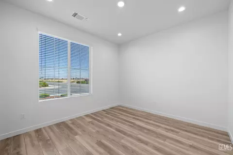 Other - 5817 Eiffel Pl, Bakersfield, CA 93311 photo 5 of 17