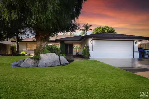 9012 Bear Creek Rd, Bakersfield, CA 93311