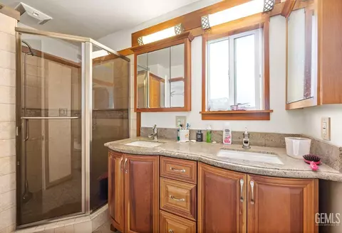408 Sierra St, Taft, CA 93268 photo 24