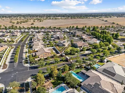 1709 Apsley Ct, Bakersfield, CA 93311 photo 36