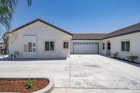 6105 Borelli Ave, Bakersfield, CA 93313
