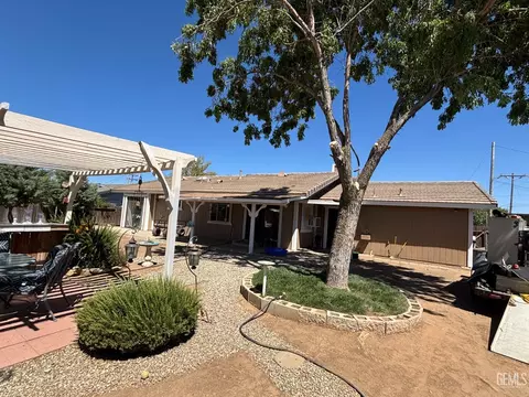 21631 San Gabriel Dr, Tehachapi, CA 93561 photo 12