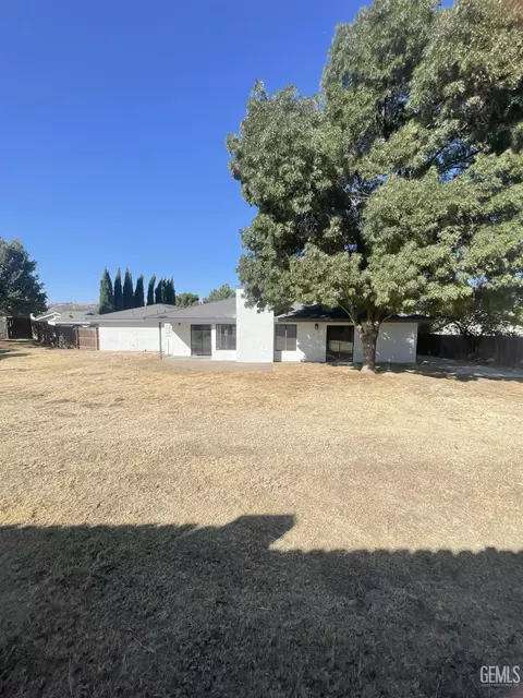 Exterior - 21821 Brook Dr, Tehachapi, CA 93561 photo 1 of 7