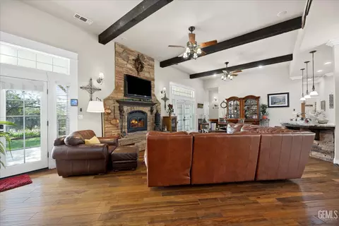 Other - 42177 Buckeye St, Caliente, CA 93518 photo 3 of 17