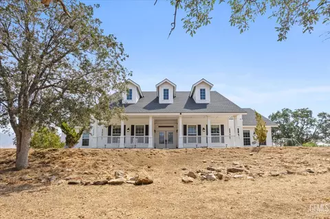 Exterior - 42177 Buckeye St, Caliente, CA 93518 photo 8 of 18