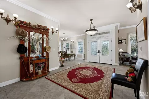 Entry Way - 42177 Buckeye St, Caliente, CA 93518 photo 4 of 10