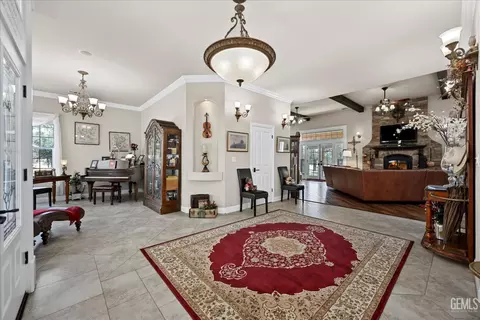 Entry Way - 42177 Buckeye St, Caliente, CA 93518 photo 5 of 10