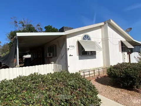 6309 Springbrook Dr, Bakersfield, CA 93307 photo 3