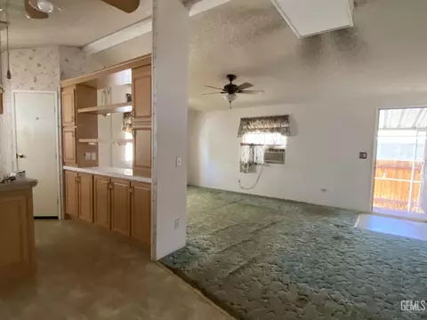 6309 Springbrook Dr, Bakersfield, CA 93307 photo 12