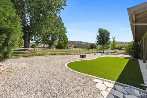 23910 Basin Harbor Ct, Tehachapi, CA 93561 photo 38