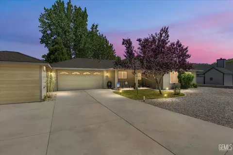 23910 Basin Harbor Ct, Tehachapi, CA 93561 photo 1