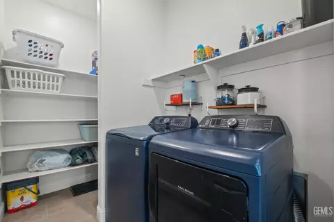 Other - 3318 Cedar Valley Ln, Shafter, CA 93263 photo 5 of 9