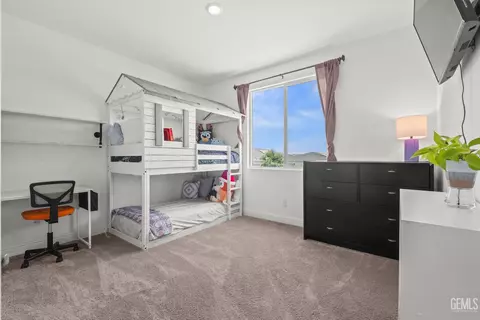 Bedroom - 3318 Cedar Valley Ln, Shafter, CA 93263 photo 2 of 5