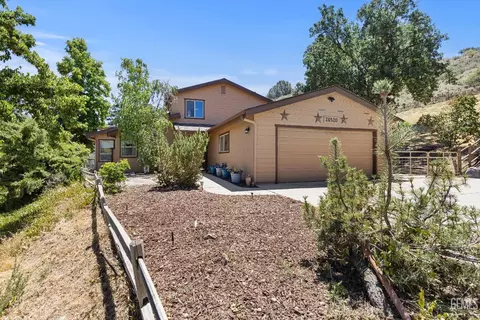 Exterior - 26520 Brian Pl, Tehachapi, CA 93561 photo 13 of 13