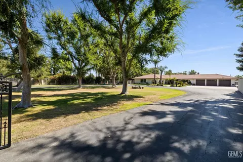 4370 Fruitvale Ave, Bakersfield, CA 93308