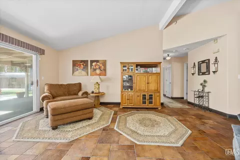 718 Requa Ct, Bakersfield, CA 93306 photo 11
