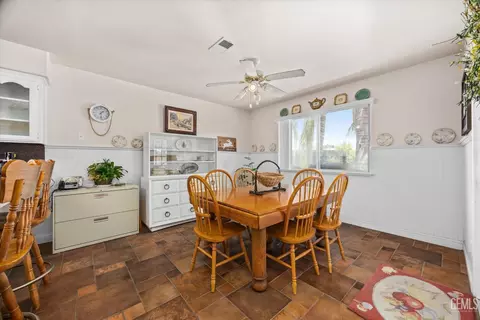 718 Requa Ct, Bakersfield, CA 93306 photo 15