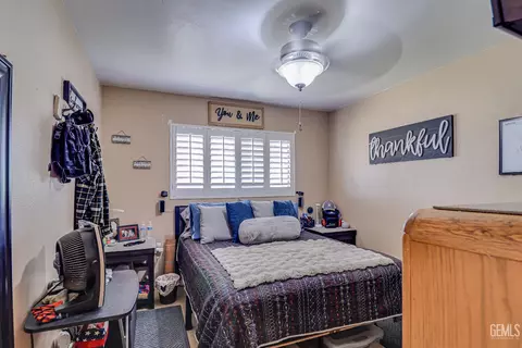 Bedroom - 6200 Wright Ave, Bakersfield, CA 93308 photo 1 of 1