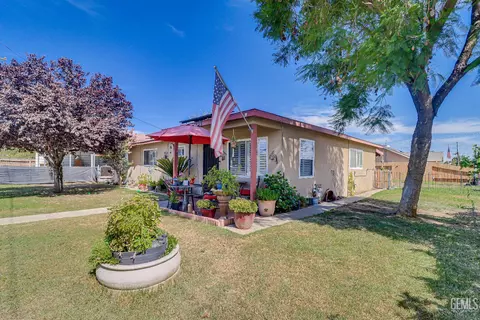 Exterior - 6200 Wright Ave, Bakersfield, CA 93308 photo 1 of 9