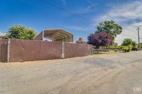 Exterior - 6200 Wright Ave, Bakersfield, CA 93308 photo 8 of 9