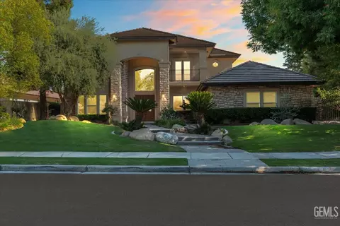 11811 Harrington St, Bakersfield, CA 93311