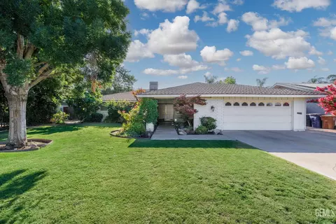608 Sesnon St, Bakersfield, CA 93309