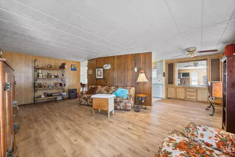 5464 Isabel Dr, Weldon, CA 93283 photo 16