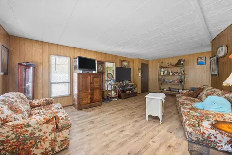 5464 Isabel Dr, Weldon, CA 93283 photo 15