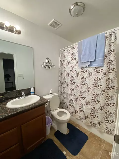 421 Salazar Ave, Bakersfield, CA 93307 photo 17