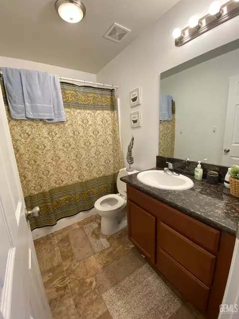 421 Salazar Ave, Bakersfield, CA 93307 photo 26