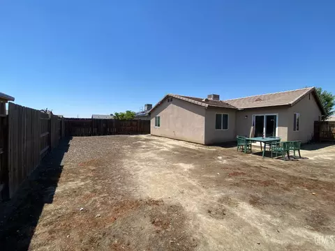 421 Salazar Ave, Bakersfield, CA 93307 photo 31